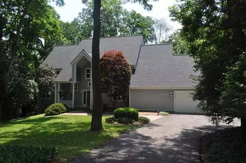 3404 E Dobson, Ann Arbor, MI 48105 photo 4
