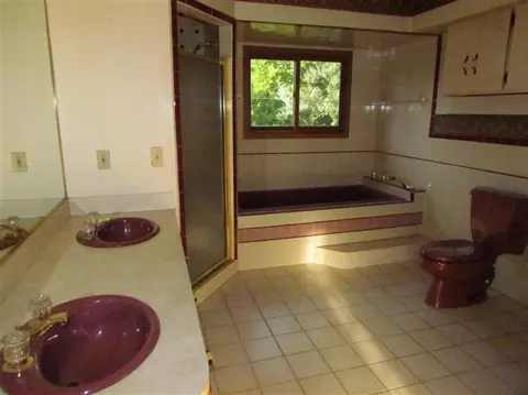 38366 Tyler Rd, Romulus, MI 48174 photo 4
