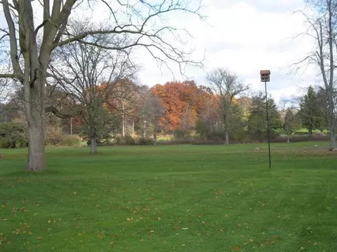 1618 Cascades Ct, Jackson, MI 49203 photo 2