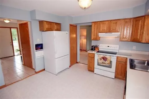 7858 Ridgeway Ct, Dexter, MI 48130 photo 6