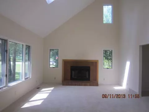 4266 Hawthorn Pl, Ann Arbor, MI 48103 photo 4