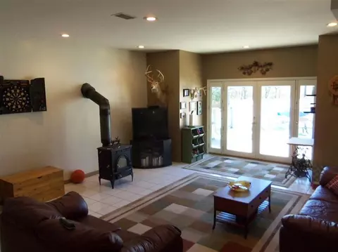 13816 Macon, Saline, MI 48176 photo 19