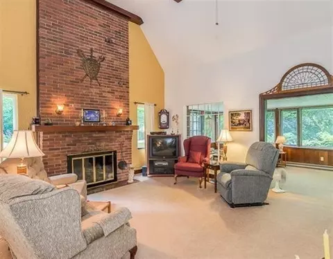 13890 Bramble Brae Dr, Gregory, MI 48137 photo 6