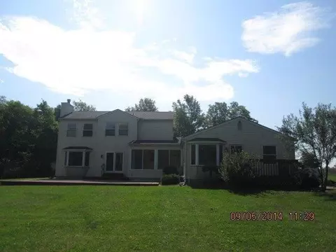 12150 Macon, Saline, MI 48176 photo 2