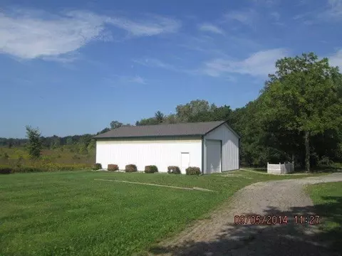 12150 Macon, Saline, MI 48176 photo 3