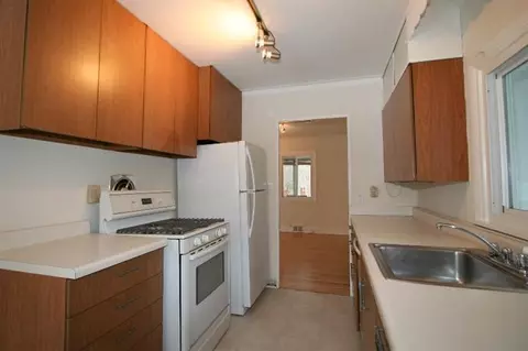 702 Sunset, Ann Arbor, MI 48103 photo 12