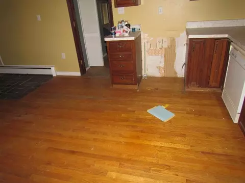 905 Army Rd, Leonard, MI 48367 photo 15