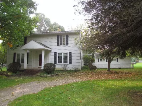 905 Army Rd, Leonard, MI 48367 photo 1