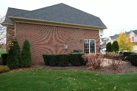1237 Old Colony Ln, Canton, MI 48187 photo 3