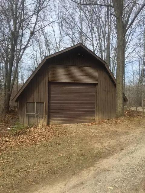 8179 Stonehedge, Gregory, MI 48137 photo 4