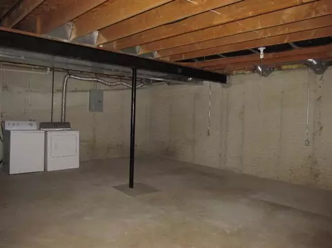115 Commons Cir, Saline, MI 48176 photo 11