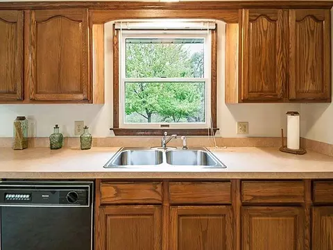 8274 Dunn Rd, Munith, MI 49259 photo 12