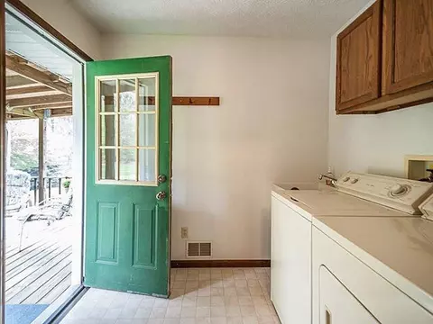 8274 Dunn Rd, Munith, MI 49259 photo 13