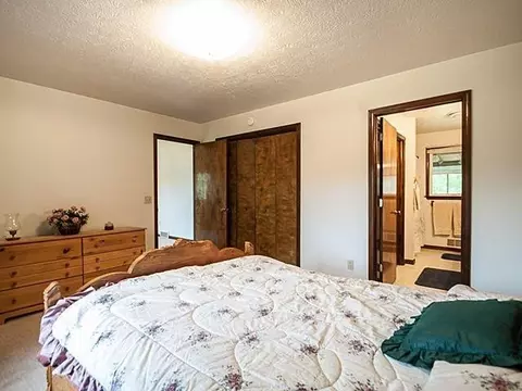 8274 Dunn Rd, Munith, MI 49259 photo 16