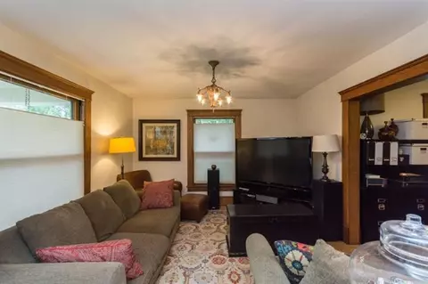 319 S Seventh St, Ann Arbor, MI 48103 photo 3