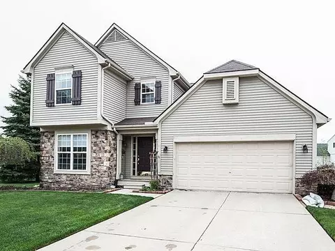 8258 Webster Dr, Dexter, MI 48130 photo 2