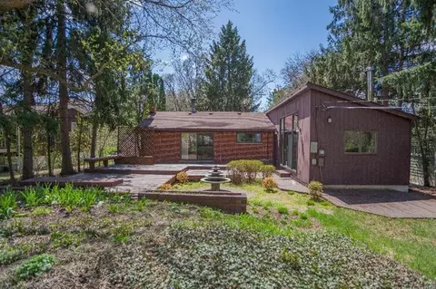 339 Brookside Dr, Ann Arbor, MI 48105 photo 25