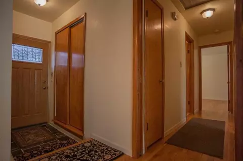 339 Brookside Dr, Ann Arbor, MI 48105 photo 2
