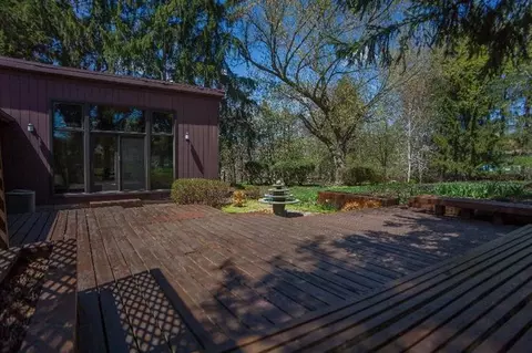 339 Brookside Dr, Ann Arbor, MI 48105 photo 21