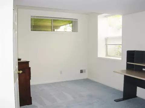 4736 E Sawgrass Dr, Ann Arbor, MI 48108 photo 19