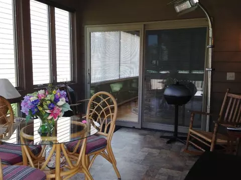 4736 E Sawgrass Dr, Ann Arbor, MI 48108 photo 13