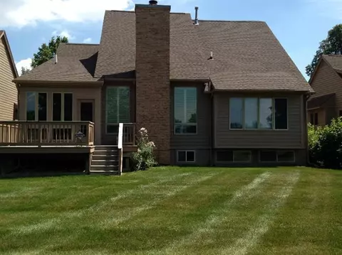 4736 E Sawgrass Dr, Ann Arbor, MI 48108 photo 16