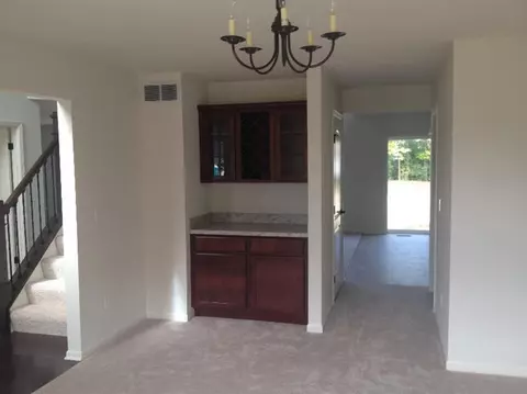 1620 Noah St, Adrian, MI 49221 photo 2
