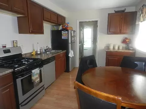 22236 Studio St, Taylor, MI 48180 photo 12