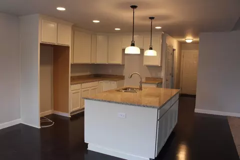 1261 Breezy, Jackson, MI 49201 photo 5