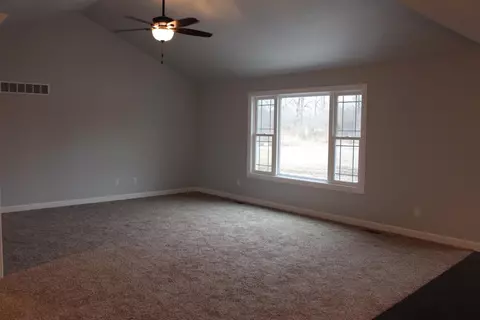 1261 Breezy, Jackson, MI 49201 photo 2
