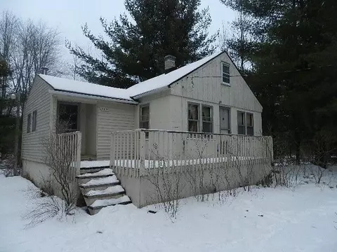 149 E Howard Rd, Beaverton, MI 48612 photo 1