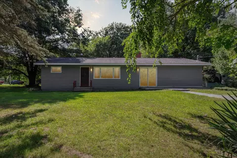 1405 Kenwood Ave, Belding, MI 48809