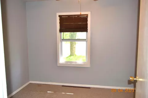 427 May Dr, Adrian, MI 49221 photo 12