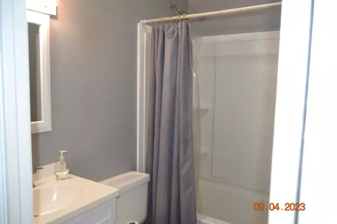 427 May Dr, Adrian, MI 49221 photo 16