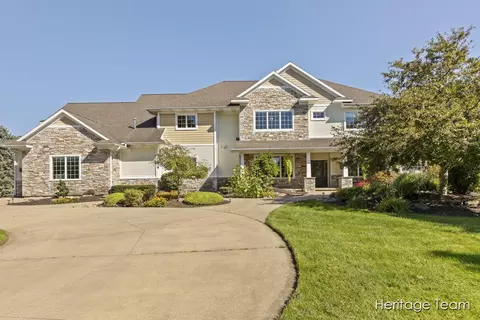 9365 108th St SE, Middleville, MI 49333