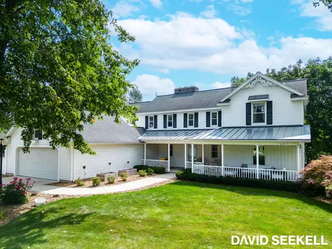 7952 Fillmore St, Zeeland, MI 49464