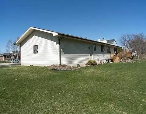 467 Bennington Ct, Saline, MI 48176 photo 2