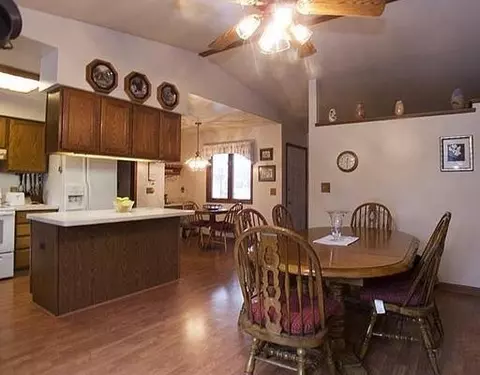 467 Bennington Ct, Saline, MI 48176 photo 4