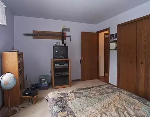 467 Bennington Ct, Saline, MI 48176 photo 8