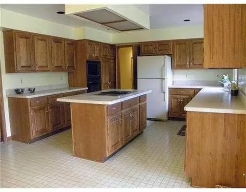 598 Sciomeadow, Ann Arbor, MI 48103 photo 2