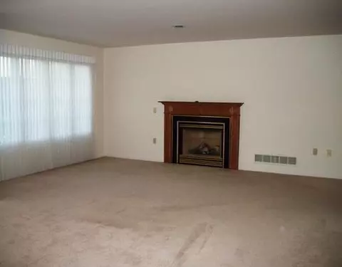 522 Lancaster Ct, Saline, MI 48176 photo 14