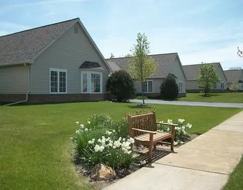522 Lancaster Ct, Saline, MI 48176 photo 5