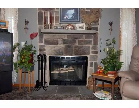 9575 Huron River Dr, Dexter, MI 48130 photo 5