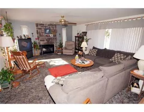 9575 Huron River Dr, Dexter, MI 48130 photo 4