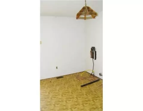 9977 Plank, London, MI 48159 photo 4