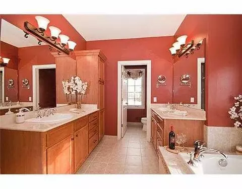 888 Eagle Ave, Ann Arbor, MI 48103 photo 16