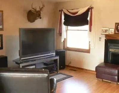 2250 Sylvan, Chelsea, MI 48118 photo 5