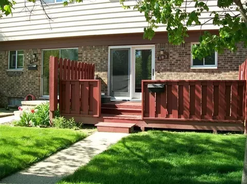 183 Sheffield Dr, Saline, MI 48176 photo 4
