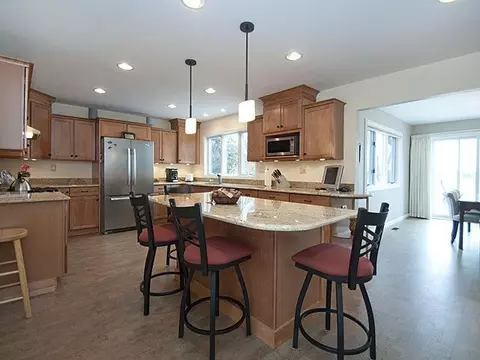 5884 Bellwether Dr, Saline, MI 48176 photo 17