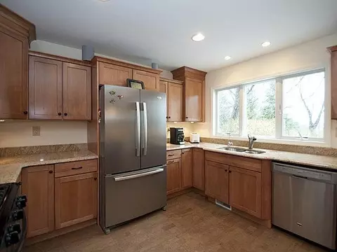 5884 Bellwether Dr, Saline, MI 48176 photo 15
